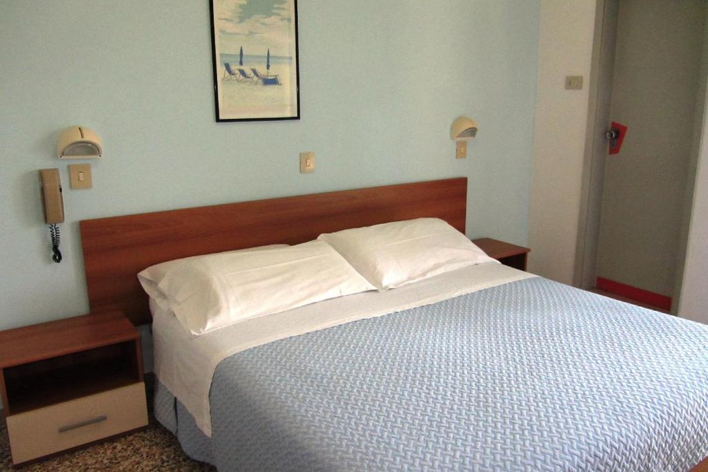 Hotel Toledo Rimini Exteriör bild