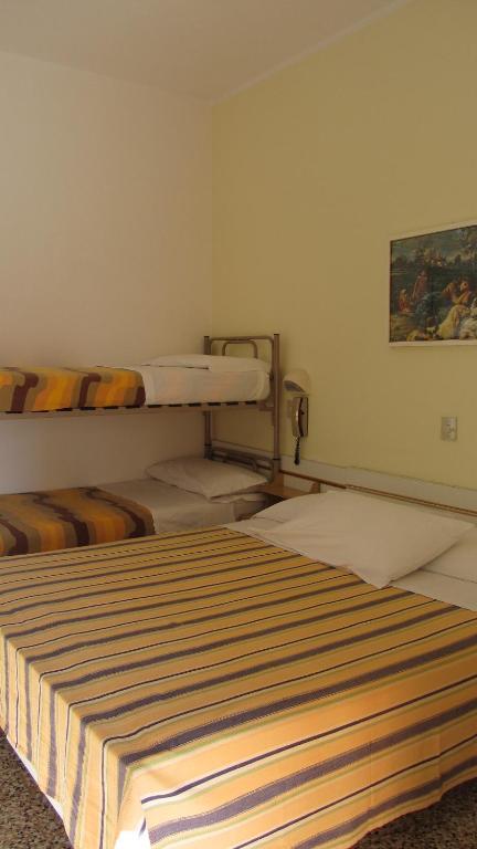 Hotel Toledo Rimini Exteriör bild