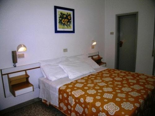 Hotel Toledo Rimini Exteriör bild