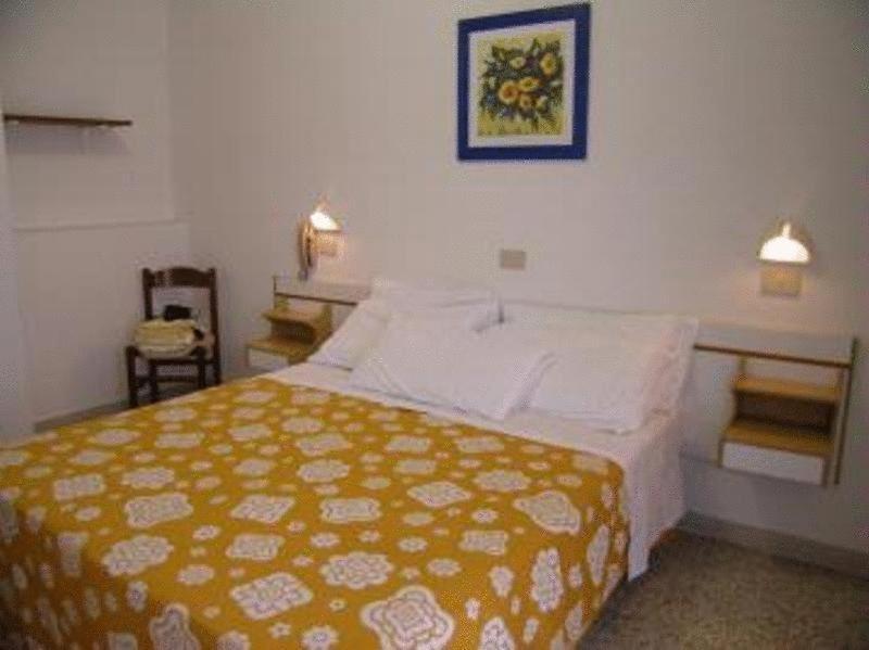 Hotel Toledo Rimini Exteriör bild